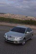 Toyota Avensis 2003 года